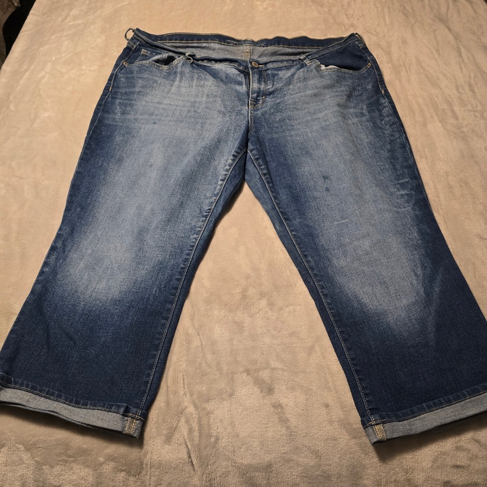 Old Navy Womens Size 18 Regular Mid Rise Boyfriend Cropped Cuffed Blue Jeans